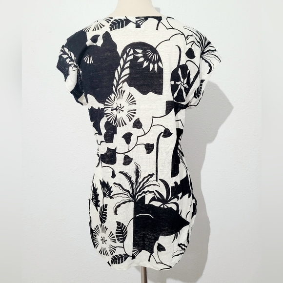 Nicole Miller 100% Linen Top Blouse Black White Floral Print Short Sleeve Size M - Picture 4 of 11